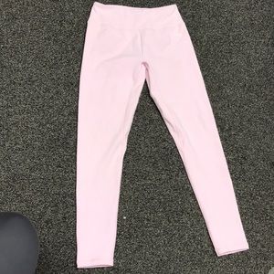 Very comfortable pair of leggings!